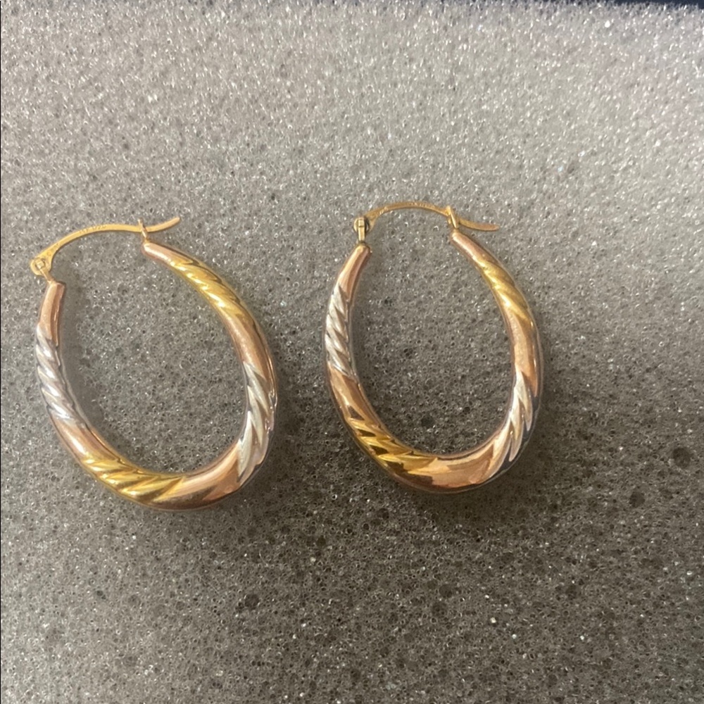 14K GOLD TWIST OVAL HOOP EARRINGS 1” TRI-GOLD/ROSE/SILVER- Etched swirl